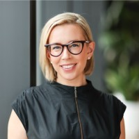 Nina Macken