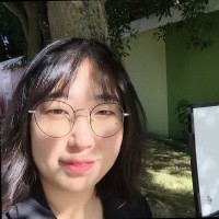 Emily HU
