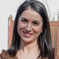 Mirela C.
