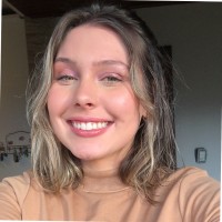 Júlia Camillo Kades