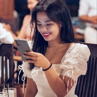 Thơm Võ