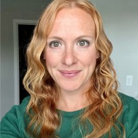 Laura Mueller, Mba