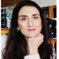 Ângela M.