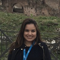 Lorena Flores