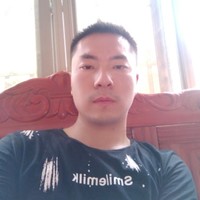 黄启文