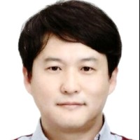 Seok-Hwan Lee