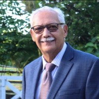 Efraín Carreras Maldonado, PE