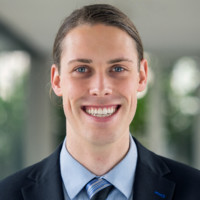 Henning Schoene