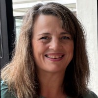 Suzanne Kaminski