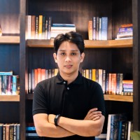 Kym De Leon
