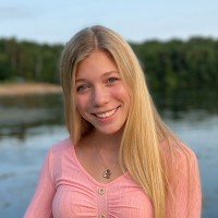 Maggie Wells