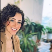 Lara Dilkes L.Ac.