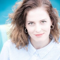Isabelle White
