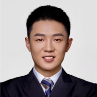 梁英伟