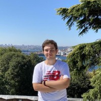 Ali Taş