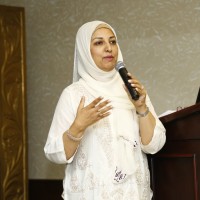 Uzma Almakky