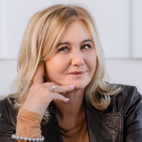 OLivia Antal