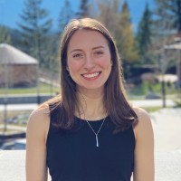 Julia Terek, Mesc