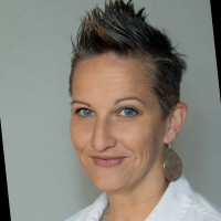 Amber Freestone