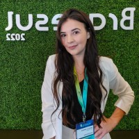 Emanuelle Moreira
