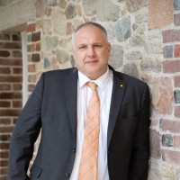 Peter Lee