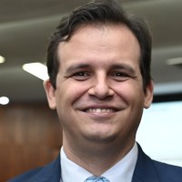 Dr. Leandro Goetz