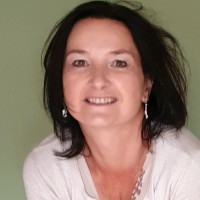 Ania A. Brek