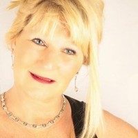 Loraine Axford