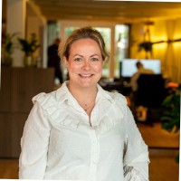 Simone Bakker