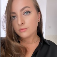 Alexandra Raicu