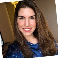 Camila G. Henriques Marinheiro