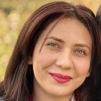 Niloufar Esmaeili