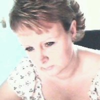 Lesley Hoskins