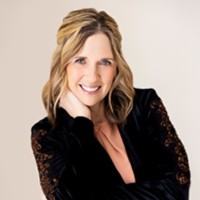 Carolyn Doering, Gms