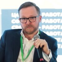 Сергей Максимов