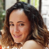 Nazli Usta-Lazaris
