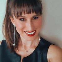 Larissa Gandolfi Buss