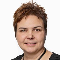 Helle Ravn