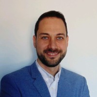 Víctor C.