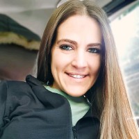 Lizelle Van Der Walt