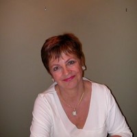 Nora Houlton