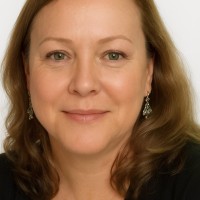 Cátia Daniela Hinsching