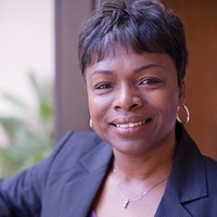 Gloria Peters