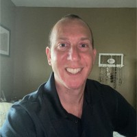 Robert E Oakes III
