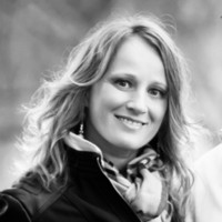 Sana Bass, Mba
