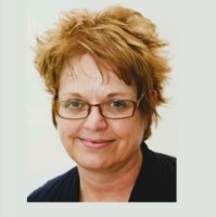Julie Saunders