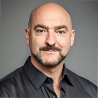 Chris Nicholls