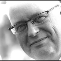 mr. Leon van Vliet MRM