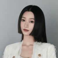 Gabrielle (Xinyi) Chi