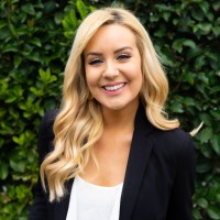 Sarena Doyle, Mba